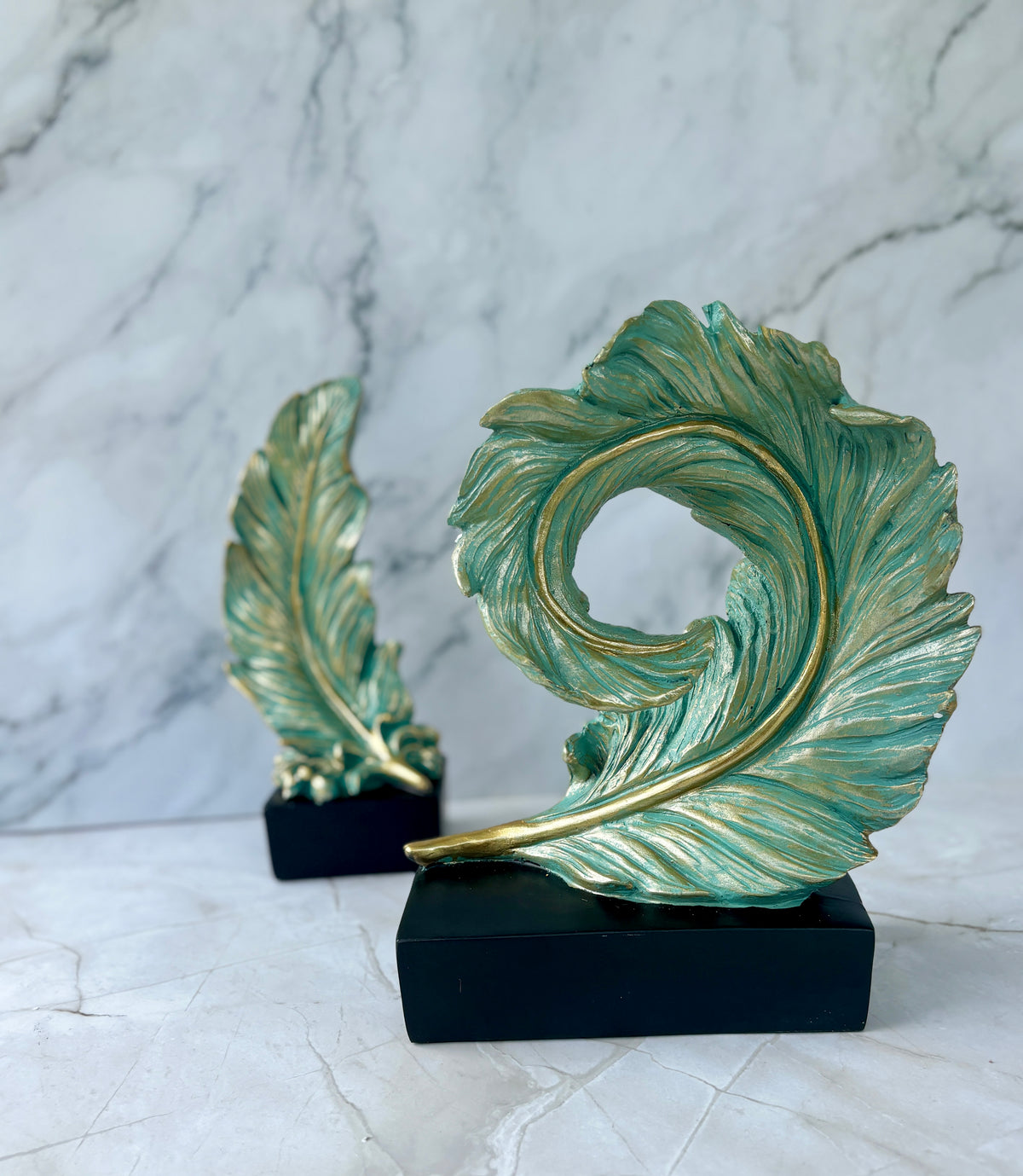 Curled Feather - Blue