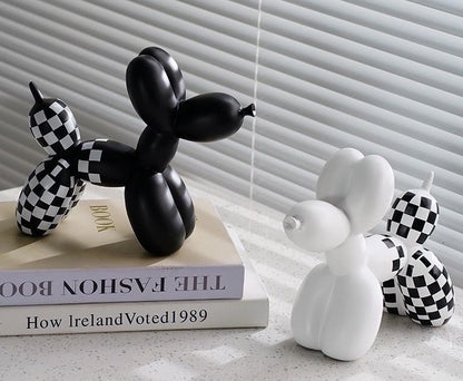 Balloon Dog - Black or White