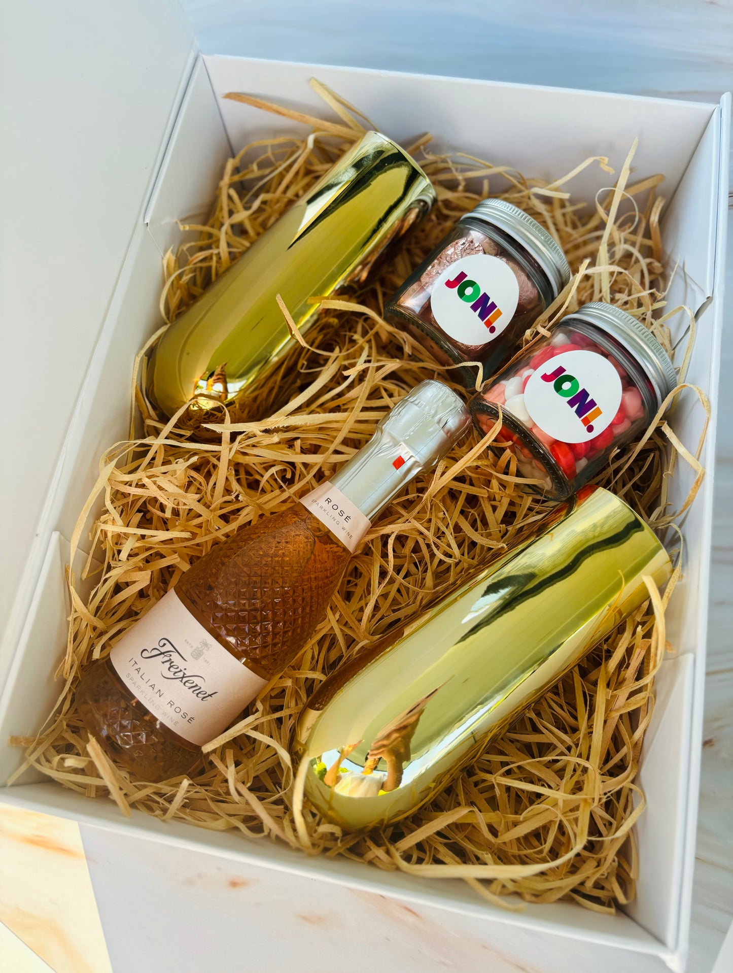 Love Basics Box - Champagne Glasses