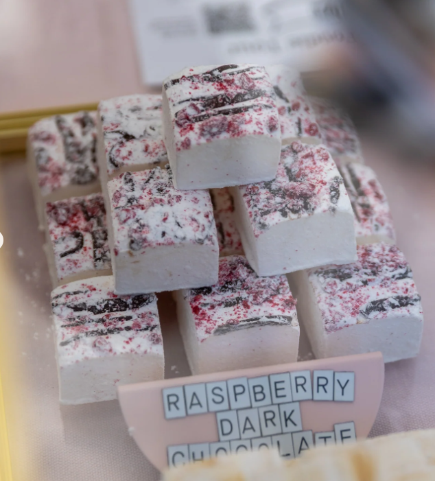 Marshmallow - Raspberry & Dark Chocolate
